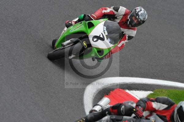 Motorcycle action photographs;cadwell;cadwell park photographs;event digital images;eventdigitalimages;motor racing louth lincolnshire;no limits trackday;peter wileman photography;trackday;trackday digital images;trackday photos