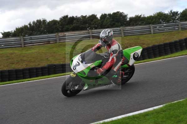 Motorcycle action photographs;cadwell;cadwell park photographs;event digital images;eventdigitalimages;motor racing louth lincolnshire;no limits trackday;peter wileman photography;trackday;trackday digital images;trackday photos