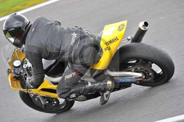 Motorcycle action photographs;cadwell;cadwell park photographs;event digital images;eventdigitalimages;motor racing louth lincolnshire;no limits trackday;peter wileman photography;trackday;trackday digital images;trackday photos
