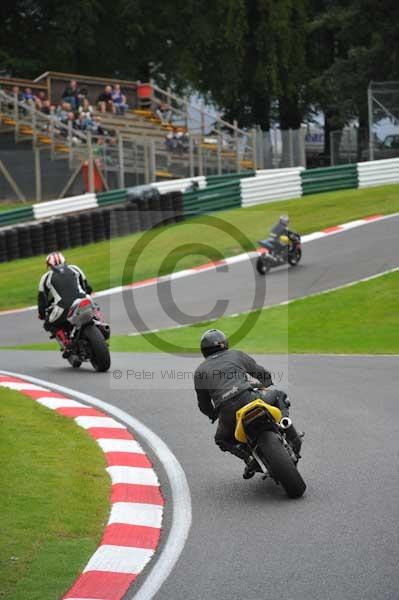 Motorcycle action photographs;cadwell;cadwell park photographs;event digital images;eventdigitalimages;motor racing louth lincolnshire;no limits trackday;peter wileman photography;trackday;trackday digital images;trackday photos