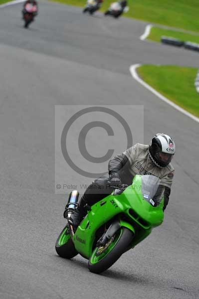 Motorcycle action photographs;cadwell;cadwell park photographs;event digital images;eventdigitalimages;motor racing louth lincolnshire;no limits trackday;peter wileman photography;trackday;trackday digital images;trackday photos
