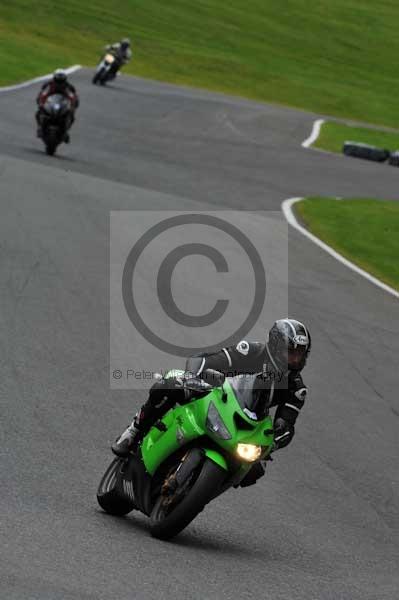 Motorcycle action photographs;cadwell;cadwell park photographs;event digital images;eventdigitalimages;motor racing louth lincolnshire;no limits trackday;peter wileman photography;trackday;trackday digital images;trackday photos