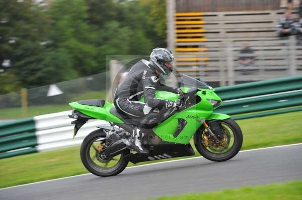 Motorcycle action photographs;cadwell;cadwell park photographs;event digital images;eventdigitalimages;motor racing louth lincolnshire;no limits trackday;peter wileman photography;trackday;trackday digital images;trackday photos