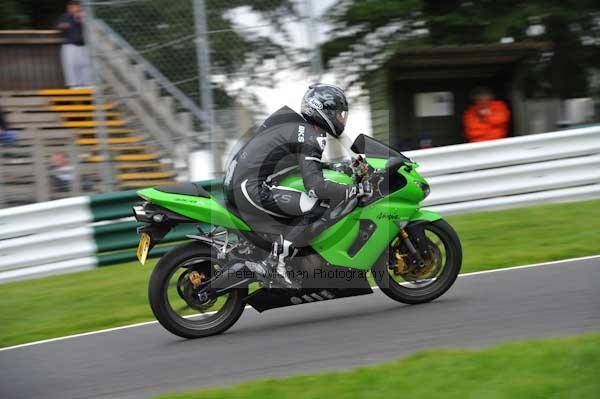 Motorcycle action photographs;cadwell;cadwell park photographs;event digital images;eventdigitalimages;motor racing louth lincolnshire;no limits trackday;peter wileman photography;trackday;trackday digital images;trackday photos