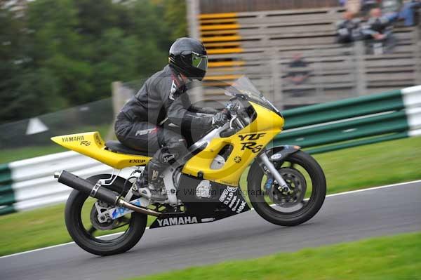 Motorcycle action photographs;cadwell;cadwell park photographs;event digital images;eventdigitalimages;motor racing louth lincolnshire;no limits trackday;peter wileman photography;trackday;trackday digital images;trackday photos