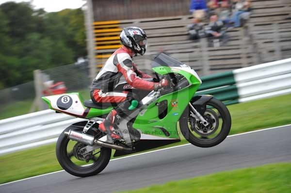 Motorcycle action photographs;cadwell;cadwell park photographs;event digital images;eventdigitalimages;motor racing louth lincolnshire;no limits trackday;peter wileman photography;trackday;trackday digital images;trackday photos