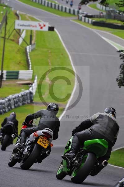 Motorcycle action photographs;cadwell;cadwell park photographs;event digital images;eventdigitalimages;motor racing louth lincolnshire;no limits trackday;peter wileman photography;trackday;trackday digital images;trackday photos