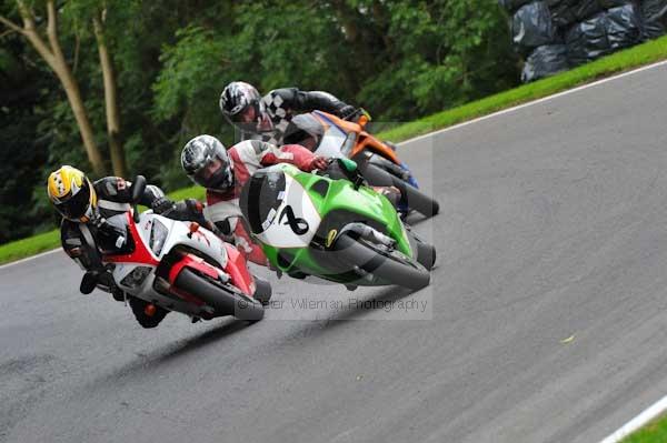 Motorcycle action photographs;cadwell;cadwell park photographs;event digital images;eventdigitalimages;motor racing louth lincolnshire;no limits trackday;peter wileman photography;trackday;trackday digital images;trackday photos