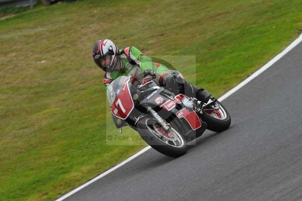 Motorcycle action photographs;cadwell;cadwell park photographs;event digital images;eventdigitalimages;motor racing louth lincolnshire;no limits trackday;peter wileman photography;trackday;trackday digital images;trackday photos