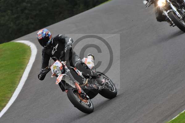 Motorcycle action photographs;cadwell;cadwell park photographs;event digital images;eventdigitalimages;motor racing louth lincolnshire;no limits trackday;peter wileman photography;trackday;trackday digital images;trackday photos