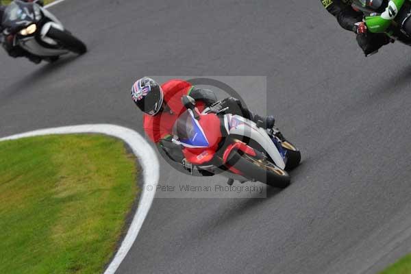 Motorcycle action photographs;cadwell;cadwell park photographs;event digital images;eventdigitalimages;motor racing louth lincolnshire;no limits trackday;peter wileman photography;trackday;trackday digital images;trackday photos
