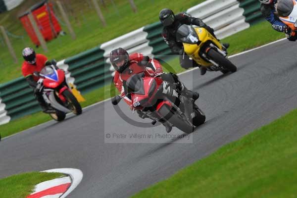 Motorcycle action photographs;cadwell;cadwell park photographs;event digital images;eventdigitalimages;motor racing louth lincolnshire;no limits trackday;peter wileman photography;trackday;trackday digital images;trackday photos