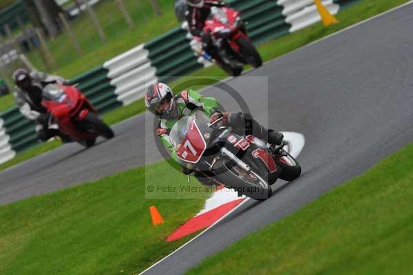 Motorcycle action photographs;cadwell;cadwell park photographs;event digital images;eventdigitalimages;motor racing louth lincolnshire;no limits trackday;peter wileman photography;trackday;trackday digital images;trackday photos