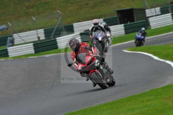 Motorcycle action photographs;cadwell;cadwell park photographs;event digital images;eventdigitalimages;motor racing louth lincolnshire;no limits trackday;peter wileman photography;trackday;trackday digital images;trackday photos