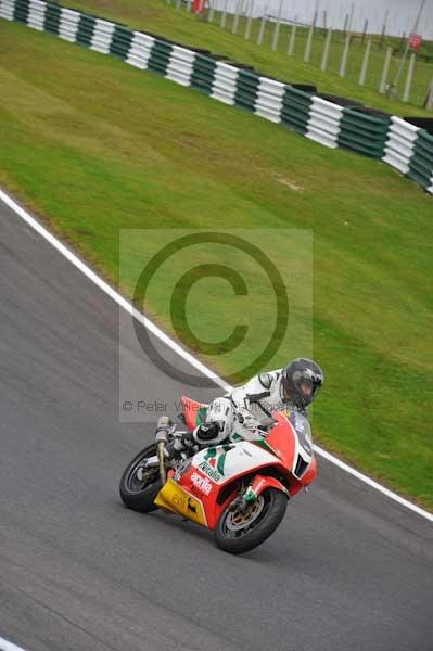 Motorcycle action photographs;cadwell;cadwell park photographs;event digital images;eventdigitalimages;motor racing louth lincolnshire;no limits trackday;peter wileman photography;trackday;trackday digital images;trackday photos