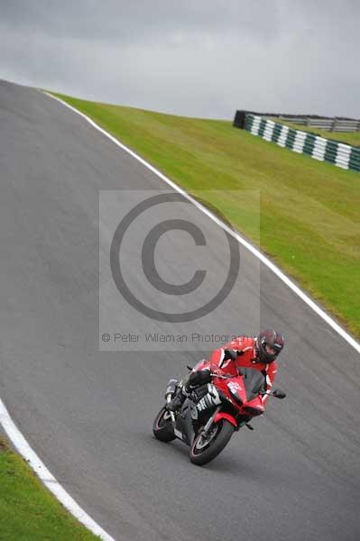 Motorcycle action photographs;cadwell;cadwell park photographs;event digital images;eventdigitalimages;motor racing louth lincolnshire;no limits trackday;peter wileman photography;trackday;trackday digital images;trackday photos
