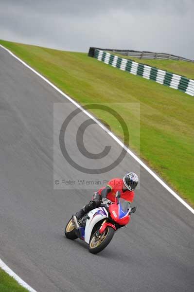 Motorcycle action photographs;cadwell;cadwell park photographs;event digital images;eventdigitalimages;motor racing louth lincolnshire;no limits trackday;peter wileman photography;trackday;trackday digital images;trackday photos