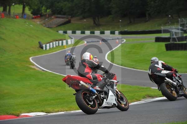 Motorcycle action photographs;cadwell;cadwell park photographs;event digital images;eventdigitalimages;motor racing louth lincolnshire;no limits trackday;peter wileman photography;trackday;trackday digital images;trackday photos
