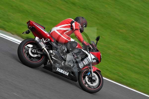 Motorcycle action photographs;cadwell;cadwell park photographs;event digital images;eventdigitalimages;motor racing louth lincolnshire;no limits trackday;peter wileman photography;trackday;trackday digital images;trackday photos