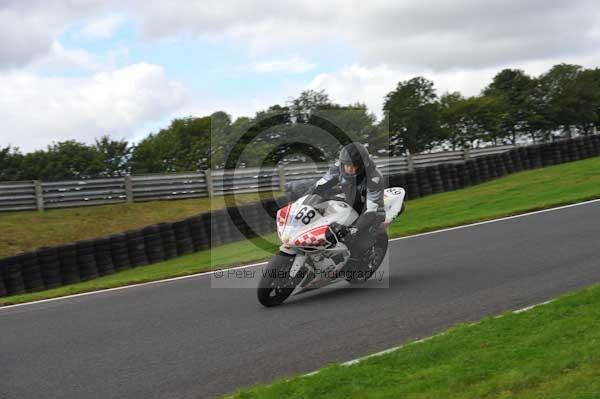 Motorcycle action photographs;cadwell;cadwell park photographs;event digital images;eventdigitalimages;motor racing louth lincolnshire;no limits trackday;peter wileman photography;trackday;trackday digital images;trackday photos
