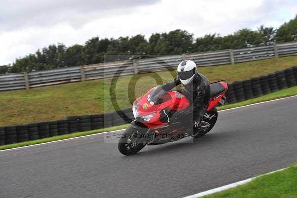 Motorcycle action photographs;cadwell;cadwell park photographs;event digital images;eventdigitalimages;motor racing louth lincolnshire;no limits trackday;peter wileman photography;trackday;trackday digital images;trackday photos