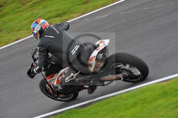 Motorcycle action photographs;cadwell;cadwell park photographs;event digital images;eventdigitalimages;motor racing louth lincolnshire;no limits trackday;peter wileman photography;trackday;trackday digital images;trackday photos