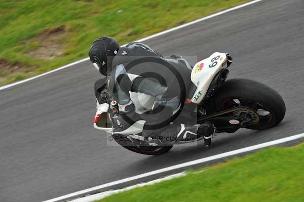 Motorcycle action photographs;cadwell;cadwell park photographs;event digital images;eventdigitalimages;motor racing louth lincolnshire;no limits trackday;peter wileman photography;trackday;trackday digital images;trackday photos