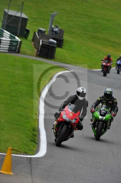 Motorcycle action photographs;cadwell;cadwell park photographs;event digital images;eventdigitalimages;motor racing louth lincolnshire;no limits trackday;peter wileman photography;trackday;trackday digital images;trackday photos
