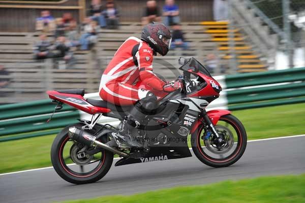 Motorcycle action photographs;cadwell;cadwell park photographs;event digital images;eventdigitalimages;motor racing louth lincolnshire;no limits trackday;peter wileman photography;trackday;trackday digital images;trackday photos