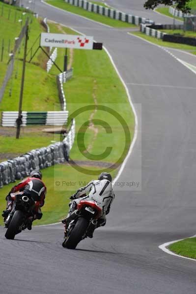 Motorcycle action photographs;cadwell;cadwell park photographs;event digital images;eventdigitalimages;motor racing louth lincolnshire;no limits trackday;peter wileman photography;trackday;trackday digital images;trackday photos