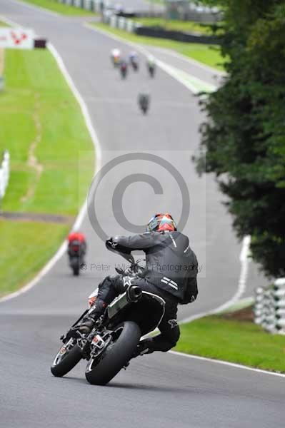 Motorcycle action photographs;cadwell;cadwell park photographs;event digital images;eventdigitalimages;motor racing louth lincolnshire;no limits trackday;peter wileman photography;trackday;trackday digital images;trackday photos