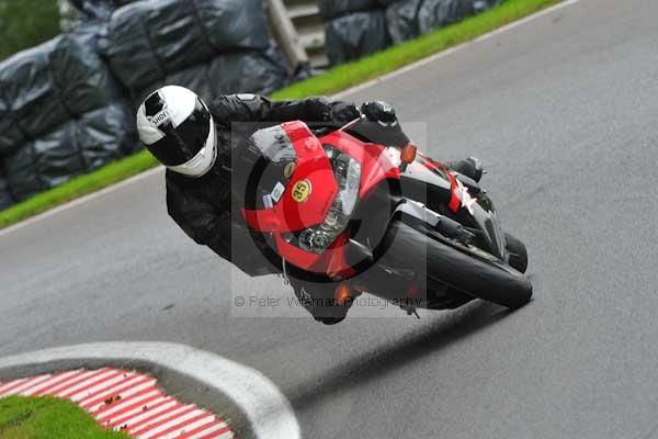 Motorcycle action photographs;cadwell;cadwell park photographs;event digital images;eventdigitalimages;motor racing louth lincolnshire;no limits trackday;peter wileman photography;trackday;trackday digital images;trackday photos
