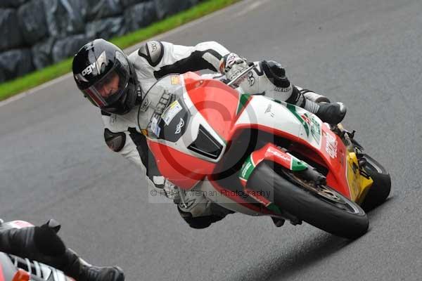 Motorcycle action photographs;cadwell;cadwell park photographs;event digital images;eventdigitalimages;motor racing louth lincolnshire;no limits trackday;peter wileman photography;trackday;trackday digital images;trackday photos