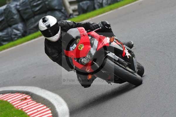 Motorcycle action photographs;cadwell;cadwell park photographs;event digital images;eventdigitalimages;motor racing louth lincolnshire;no limits trackday;peter wileman photography;trackday;trackday digital images;trackday photos