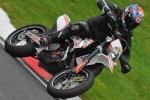 Motorcycle-action-photographs;cadwell;cadwell-park-photographs;event-digital-images;eventdigitalimages;motor-racing-louth-lincolnshire;no-limits-trackday;peter-wileman-photography;trackday;trackday-digital-images;trackday-photos