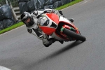 Motorcycle-action-photographs;cadwell;cadwell-park-photographs;event-digital-images;eventdigitalimages;motor-racing-louth-lincolnshire;no-limits-trackday;peter-wileman-photography;trackday;trackday-digital-images;trackday-photos
