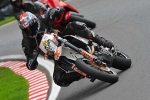 Motorcycle-action-photographs;cadwell;cadwell-park-photographs;event-digital-images;eventdigitalimages;motor-racing-louth-lincolnshire;no-limits-trackday;peter-wileman-photography;trackday;trackday-digital-images;trackday-photos