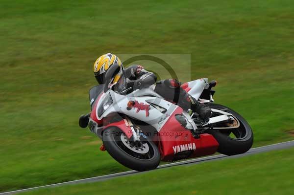 Motorcycle action photographs;cadwell;cadwell park photographs;event digital images;eventdigitalimages;motor racing louth lincolnshire;no limits trackday;peter wileman photography;trackday;trackday digital images;trackday photos