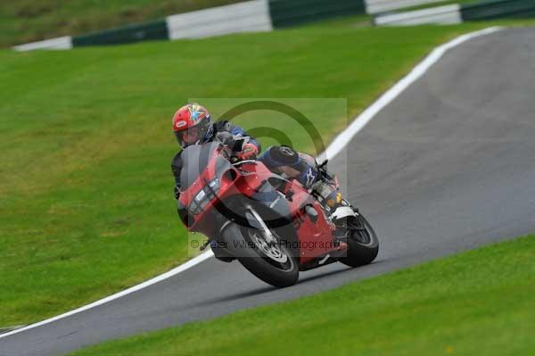 Motorcycle action photographs;cadwell;cadwell park photographs;event digital images;eventdigitalimages;motor racing louth lincolnshire;no limits trackday;peter wileman photography;trackday;trackday digital images;trackday photos
