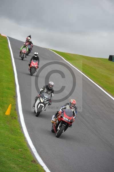 Motorcycle action photographs;cadwell;cadwell park photographs;event digital images;eventdigitalimages;motor racing louth lincolnshire;no limits trackday;peter wileman photography;trackday;trackday digital images;trackday photos