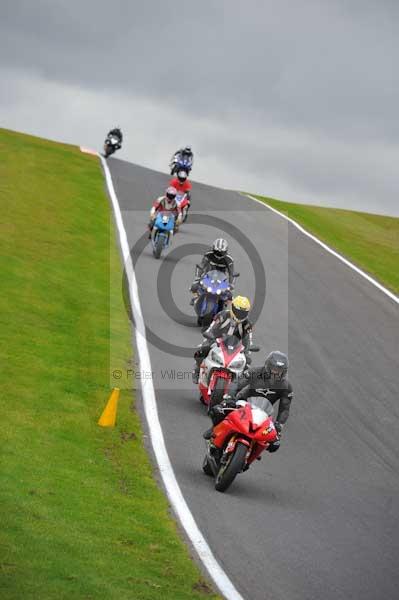 Motorcycle action photographs;cadwell;cadwell park photographs;event digital images;eventdigitalimages;motor racing louth lincolnshire;no limits trackday;peter wileman photography;trackday;trackday digital images;trackday photos