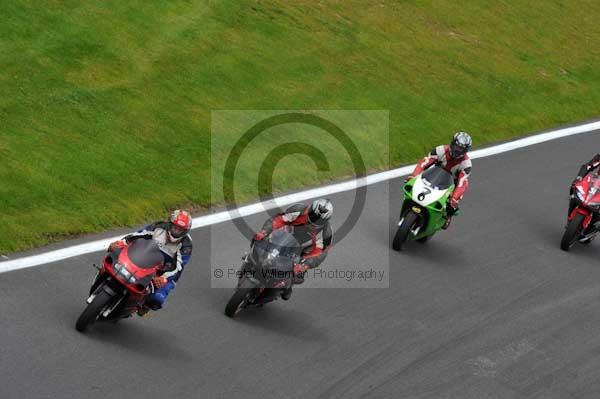Motorcycle action photographs;cadwell;cadwell park photographs;event digital images;eventdigitalimages;motor racing louth lincolnshire;no limits trackday;peter wileman photography;trackday;trackday digital images;trackday photos