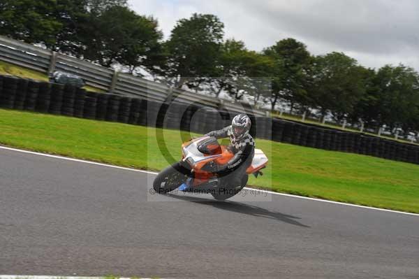 Motorcycle action photographs;cadwell;cadwell park photographs;event digital images;eventdigitalimages;motor racing louth lincolnshire;no limits trackday;peter wileman photography;trackday;trackday digital images;trackday photos