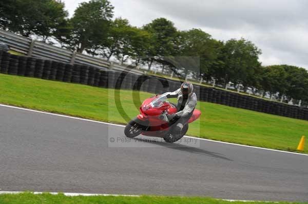 Motorcycle action photographs;cadwell;cadwell park photographs;event digital images;eventdigitalimages;motor racing louth lincolnshire;no limits trackday;peter wileman photography;trackday;trackday digital images;trackday photos