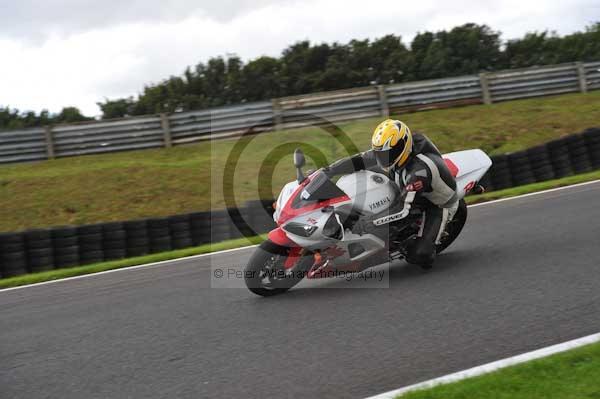 Motorcycle action photographs;cadwell;cadwell park photographs;event digital images;eventdigitalimages;motor racing louth lincolnshire;no limits trackday;peter wileman photography;trackday;trackday digital images;trackday photos