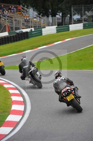 Motorcycle action photographs;cadwell;cadwell park photographs;event digital images;eventdigitalimages;motor racing louth lincolnshire;no limits trackday;peter wileman photography;trackday;trackday digital images;trackday photos