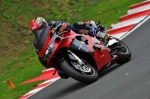 Motorcycle-action-photographs;cadwell;cadwell-park-photographs;event-digital-images;eventdigitalimages;motor-racing-louth-lincolnshire;no-limits-trackday;peter-wileman-photography;trackday;trackday-digital-images;trackday-photos