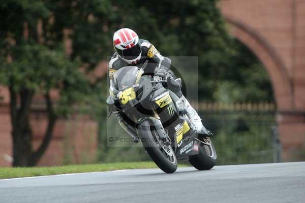 Motorcycle action photographs;event digital images;eventdigitalimages;no limits trackday;oulton park;oulton park circuit cheshire;oulton park photographs;peter wileman photography;trackday;trackday digital images;trackday photos