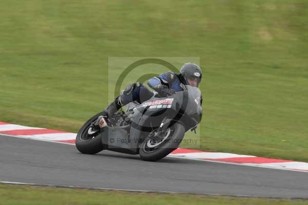 Motorcycle action photographs;event digital images;eventdigitalimages;no limits trackday;oulton park;oulton park circuit cheshire;oulton park photographs;peter wileman photography;trackday;trackday digital images;trackday photos