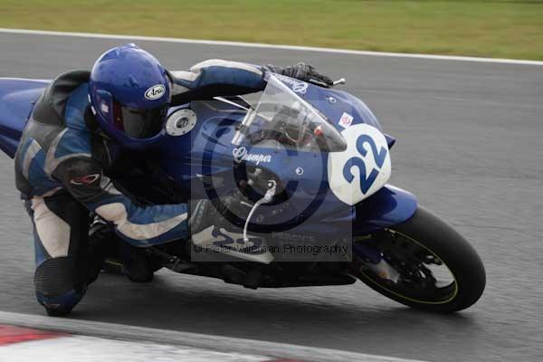 Motorcycle action photographs;event digital images;eventdigitalimages;no limits trackday;oulton park;oulton park circuit cheshire;oulton park photographs;peter wileman photography;trackday;trackday digital images;trackday photos